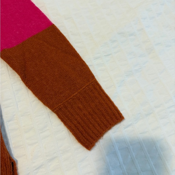 J.Crew Colorblock crewneck sweater in extra-soft yarn - Picture 6 of 7